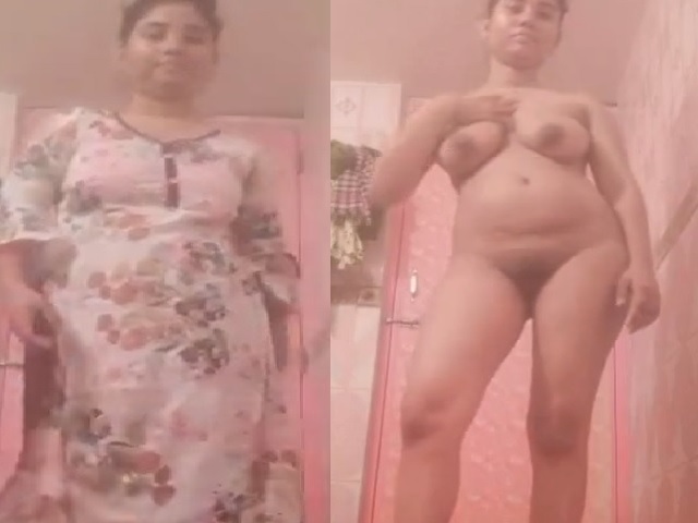 naked big boobs pressing by horny Indian