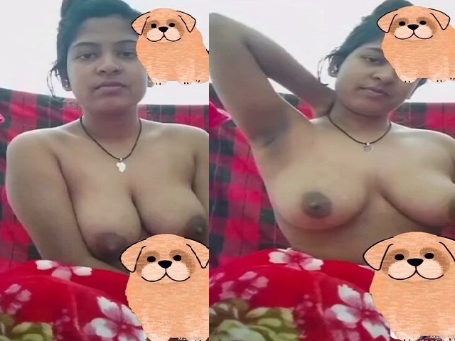 village maid daughter showing big boobs to