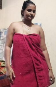 Indian wife after bath removes towel and shows wet