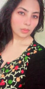 Punjabi girlfriend topless big boobs showing