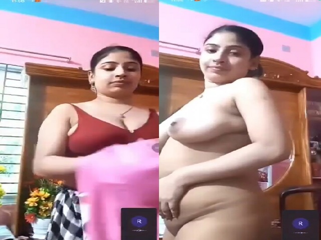 gorgeous Bengali girl standing naked before video