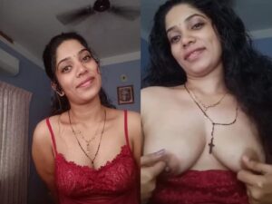 gorgeous mallu Christian girl teasing viral boobs