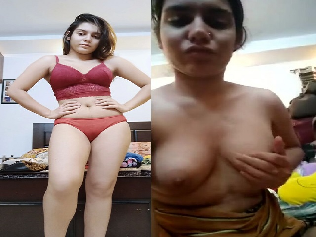 hot ass girlfriend showing her boobs and kissing